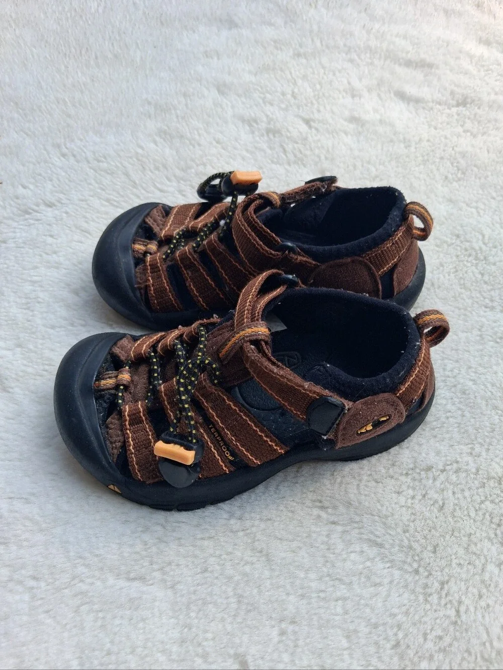 Keen Brown Kids Closed-Toe Outdoor Sandals Size 10